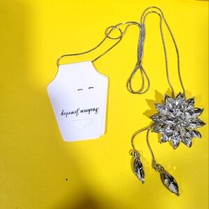 Silver Floral Pendant Necklace